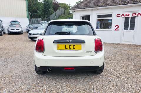 Mini Hatch 1.5 COOPER AUTOMATIC! FULL SERVICE HISTORY! 6 SERVICES! 9