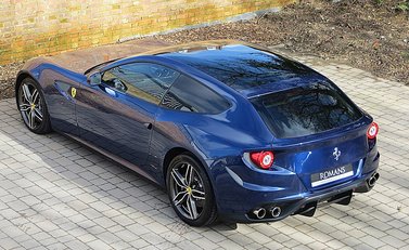 Ferrari FF 7
