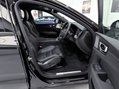 Volvo XC60 B5 ULTRA BLACK EDITION AWD 48