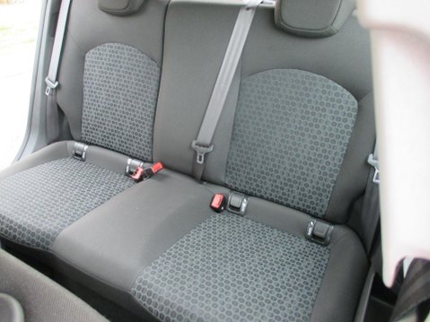 Vauxhall Corsa 1.4i ecoTEC SE Nav Euro 6 5dr 26