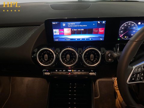 Mercedes-Benz GLA 1.3 GLA200h MHEV Sport (Executive) SUV 5dr Petrol Hybrid 7G-DCT Euro 6 (s/s 17