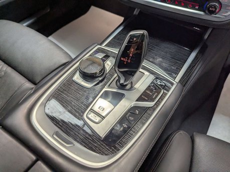BMW 7 Series 4.4 750i M Sport xDrive Auto 4WD 4dr 56