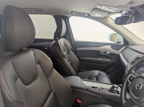Volvo XC90 2.0 XC90 B5 MHEV AWD Auto 4WD 5dr 29
