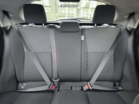 Toyota Yaris 1.5 VVT-h Design Hatchback 5dr Petrol Hybrid E-CVT Euro 6 (s/s) (116 ps) 22