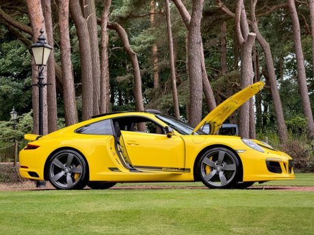 Porsche 911 CARRERA T PDK 60