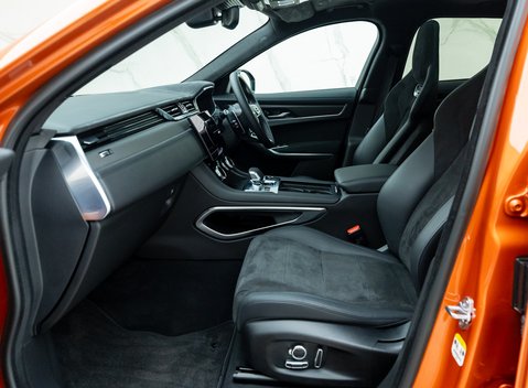 Jaguar F-Pace SVR 19