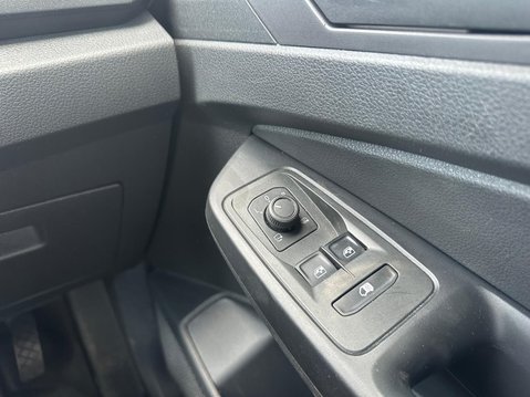 Volkswagen Caddy C20 TDI COMMERCE PRO 16