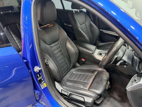 BMW 3 Series 2.0 330e 12kWh M Sport Saloon 4dr Petrol Plug-in Hybrid Auto Euro 6 (s/s) ( 37