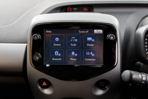 Toyota Aygo VVT-I X-CLUSIV X-SHIFT 24
