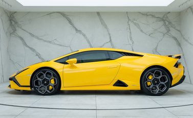 Lamborghini Huracan Tecnica 2
