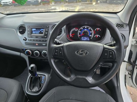 Hyundai i10 1.2 SE Hatchback 5dr Petrol Auto Euro 6 (87 ps) 58