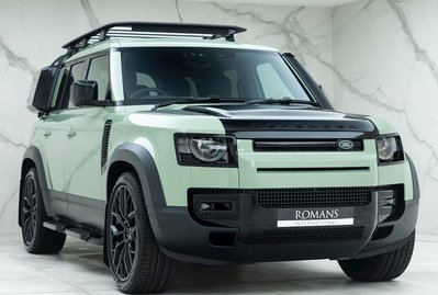 Land Rover Defender 110 75th Anniversary P400e