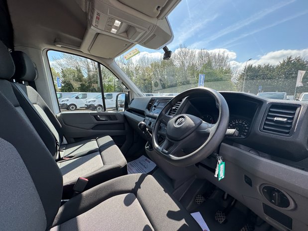 Volkswagen Crafter LWB High Roof Startline Cr35 Air Con EURO 6 15