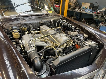 Mercedes-Benz W113 280SL 8