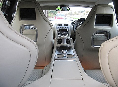 Aston Martin Rapide 11