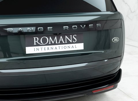 Land Rover Range Rover P400 Autobiography LWB 7 Seater 23