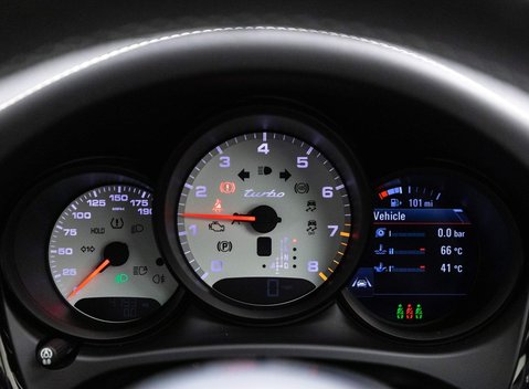 Porsche Macan TURBO PDK 14