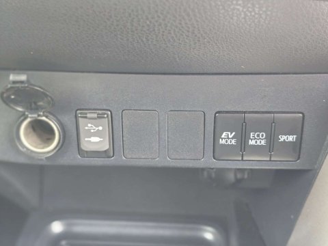 2016 Toyota RAV4 thumbnail 24