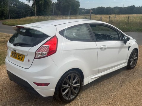Ford Fiesta 1.0T EcoBoost ST-Line Hatchback 3dr Petrol Manual Euro 6 (s/s) (125 ps) LOW 28