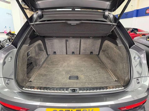 Bentley Bentayga 4.0 V8 S SUV 5dr Petrol Auto 4WD Euro 6 (s/s) (550 ps) 42