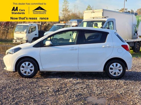 Toyota Yaris 1.33 Dual VVT-i Design Hatchback 5dr Petrol Multidrive S Euro 6 (99 ps) 12