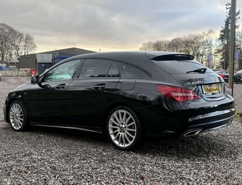 Mercedes-Benz CLA Class 2.1 CLA 220 WhiteArt D Auto 5dr 5