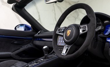 Porsche 718 Boxster Spyder 12