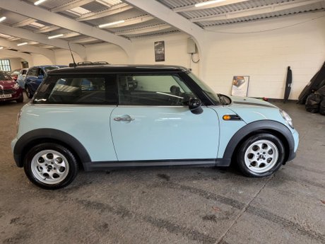 Mini Hatch 2.0 Cooper D Auto Euro 5 3dr 7