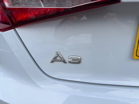 Audi A3 S LINE TFSI BLACK EDITION 16