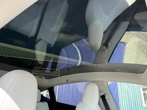 Tesla Model Y (Dual Motor) Long Range SUV 5dr Electric Auto 4WDE (384 bhp) 34
