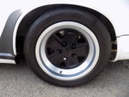 Porsche 911 CARRERA 3.2 TARGA 25