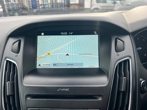 Ford Focus 1.0T EcoBoost ST-Line X Euro 6 (s/s) 5dr 37