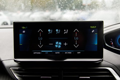 Peugeot 3008 ALLURE 17