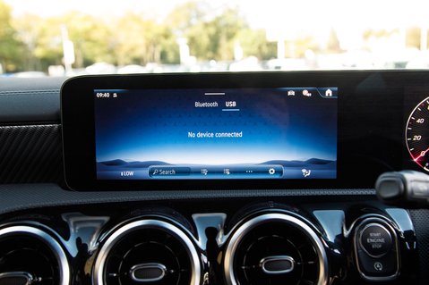 Mercedes-Benz CLA Class CLA 180 SPORT EXECUTIVE 23
