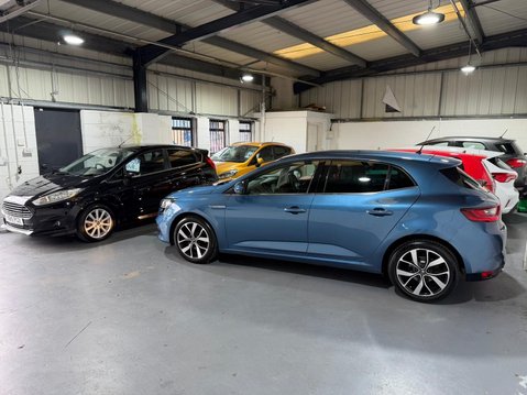 Renault Megane 1.3 TCe Iconic Euro 6 (s/s) 5dr 5