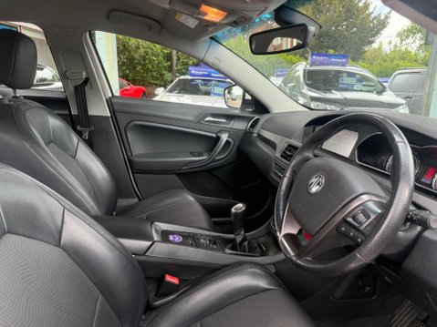 MG MG6 1.9 DTi Tech TS Euro 5 (s/s) 5dr 12