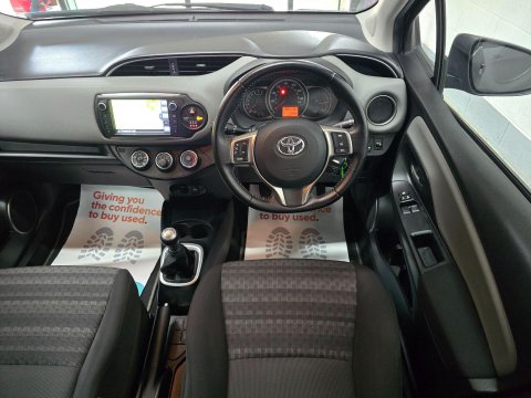 Toyota Yaris 1.33 Dual VVT-i Icon Euro 6 5dr 29