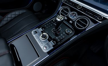 Bentley Continental GTC V8 25