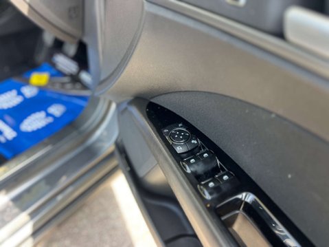 Ford Mondeo 1.5 Mondeo Titanium Econetic TDCi 5dr 9