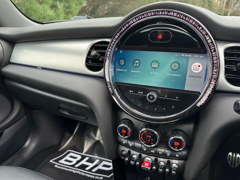 Mini Hatch 2.0 John Cooper Works Euro 6 (s/s) 3dr 24