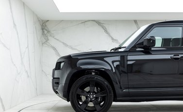 Land Rover Defender 110 V8 26