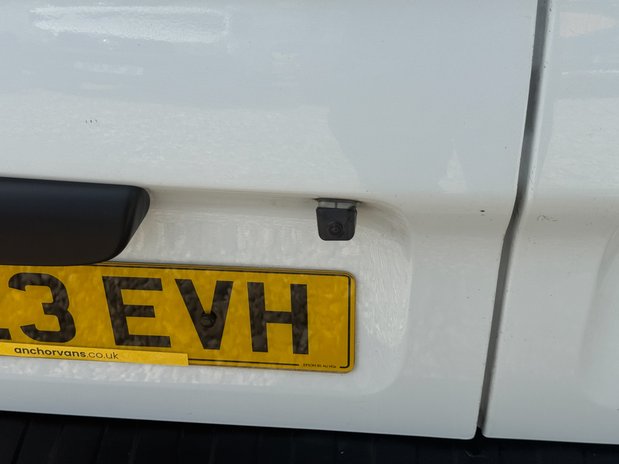 Renault Trafic LWB L2H2 [SOLD MT] High Roof Business LL30 Air Con Sensors Cam EURO 6 8
