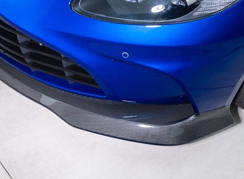 Aston Martin V12 Vantage ROADSTER 34