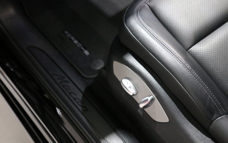 Porsche Macan Now Sold More Required - RS Spyder Alloys, Pan Roof, BOSE 32