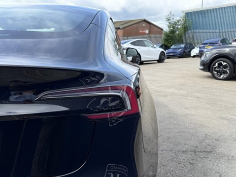 Tesla Model 3 Saloon 4dr Electric Auto RWD (208 ps) 19