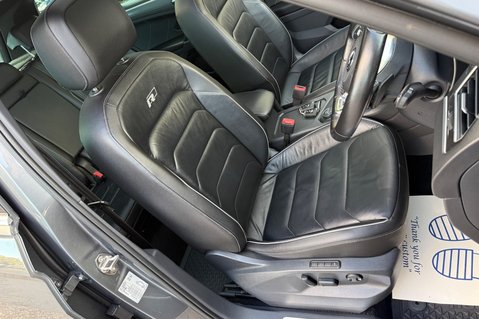 Volkswagen Tiguan R-LINE TDI BMT 4MOTION DSG -RARE LEATHER -DYNAUDIO -TOWBAR -APPLE CARPLAY  37