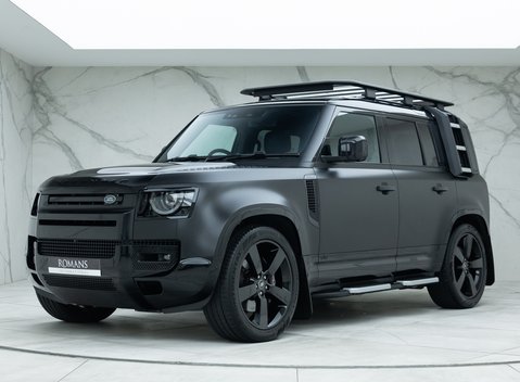 Land Rover Defender 110 V8 1