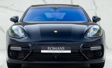 Porsche Panamera Turbo S E-Hybrid Sport Turismo 4