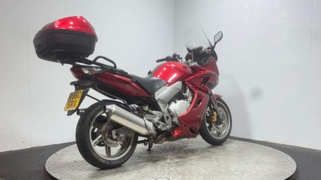 Honda CB 2010 GOOD RUNNING PROJECT BIKE SPARES OR REPAIR 1000CC 2
