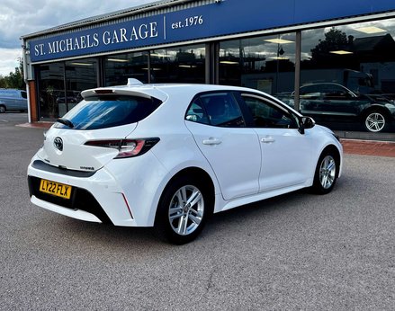 Toyota Corolla 1.8 Corolla Icon HEV CVT 5dr 8